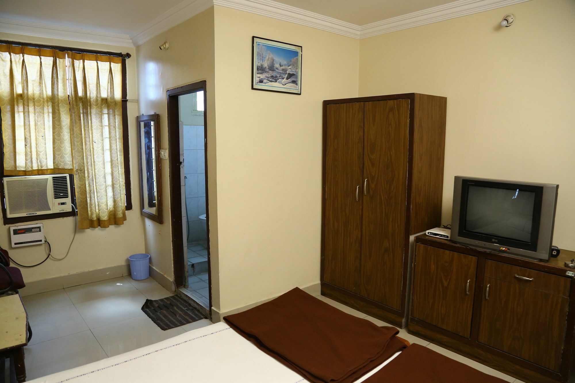 Sri Sai Krishna Deluxe Lodge Хайдарабад Экстерьер фото